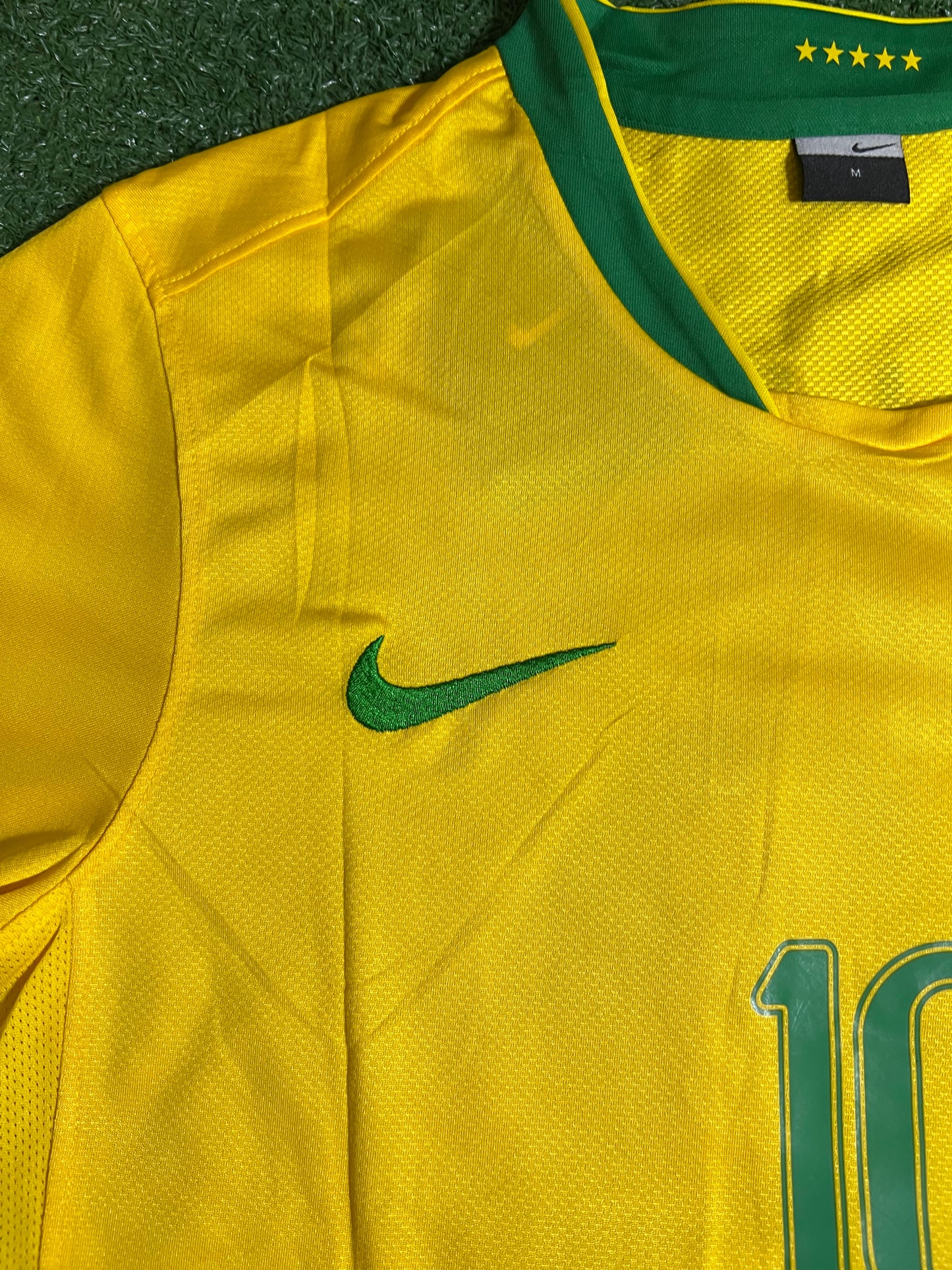 Camisa Brasil 2006- Ronaldinho # 10 | FutMantos