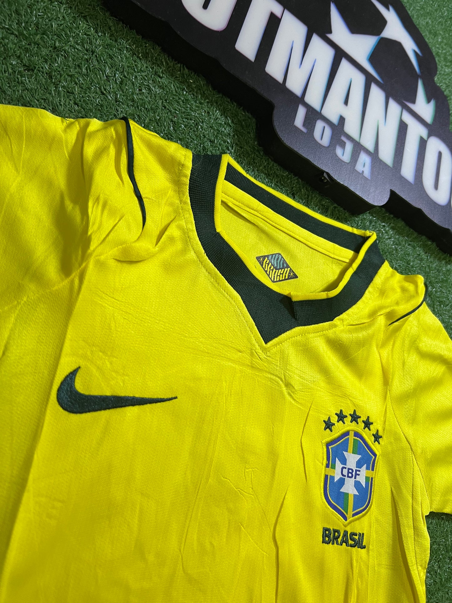 kit Infantil Brasil 26/27 -Gola Escura - Amarelo - FutMantos