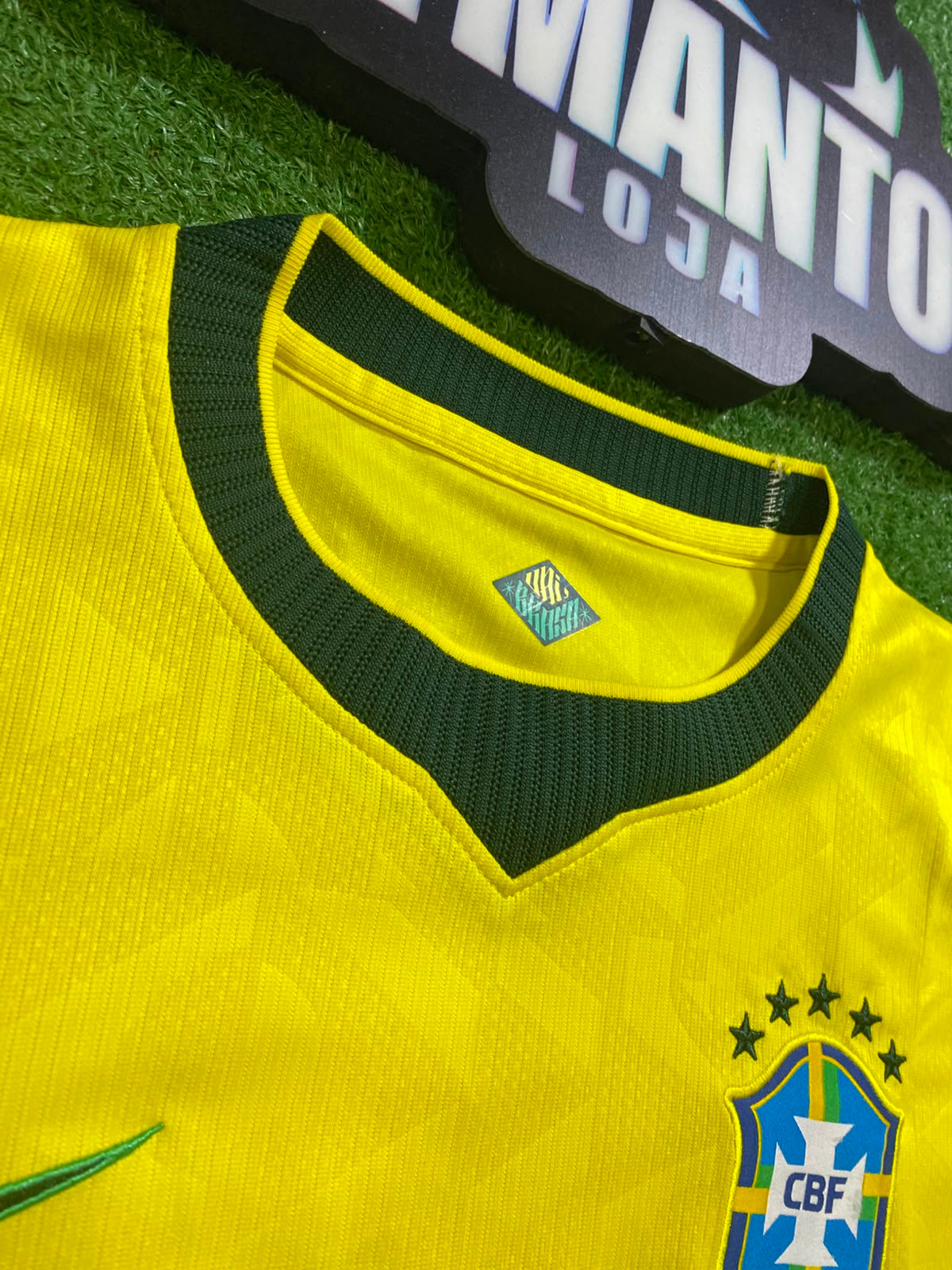 [TAM P, M] Camisa Brasil Amarela I 26/27 - Torcedo(com Gola em Verde Mais Escuro)| FutMantos